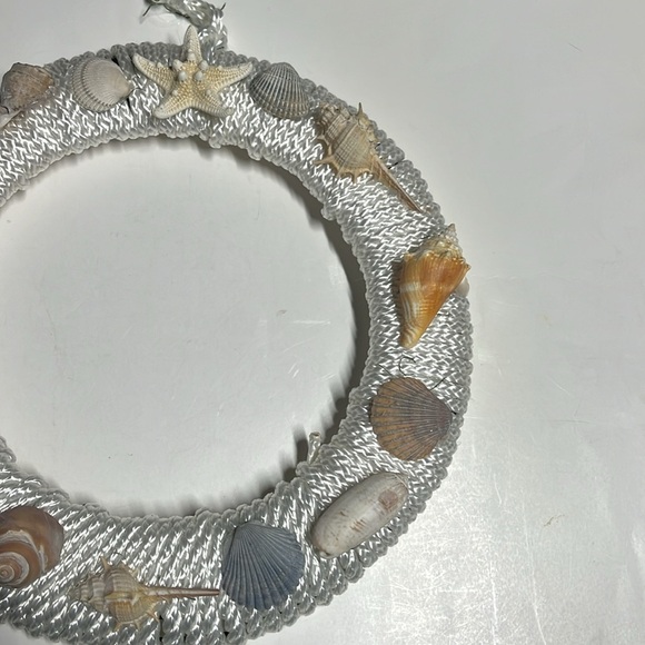 Wreath Seashells and Rope - Picture 4 of 11